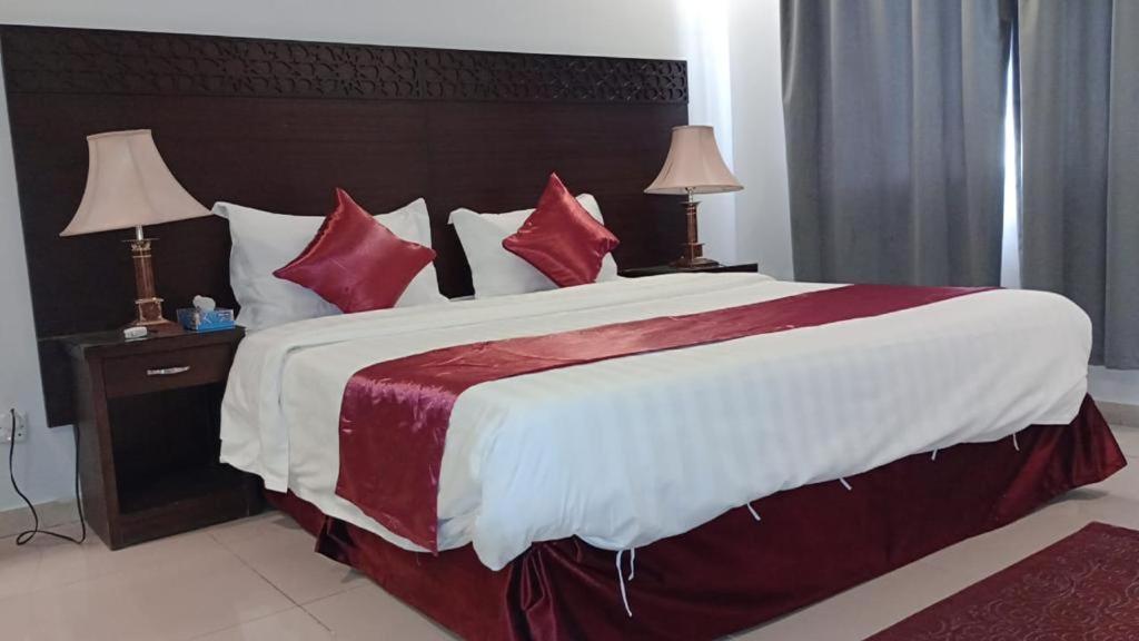 In Taibah Aparthotel Medina Buitenkant foto